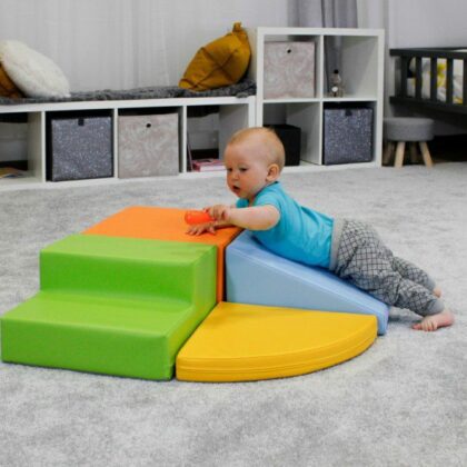 Pehmete mänguklotside komplekt NELI, värviline-hele