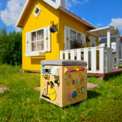 Laste puidust tumba-tegevuskuubik, hall