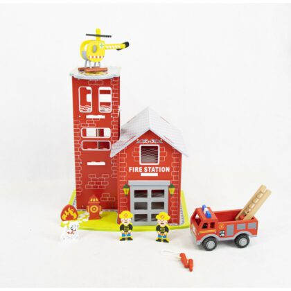 Laste puidust tuletõrjejaam