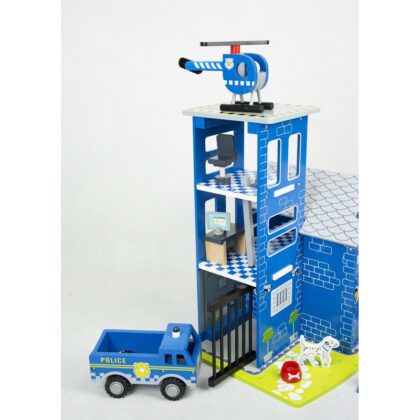 Laste puidust politseijaoskond