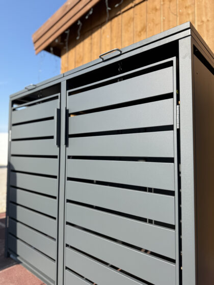 Metallist prügikastide kuur lukuga, kahekohaline - Image 4