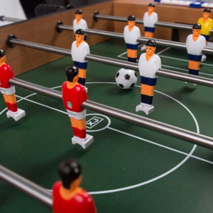 Puidust lauajalgpall lastele, 69 x 37 x 64 cm - Image 4