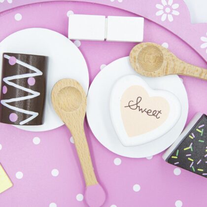 Puidust mängukomplekt teeserviis