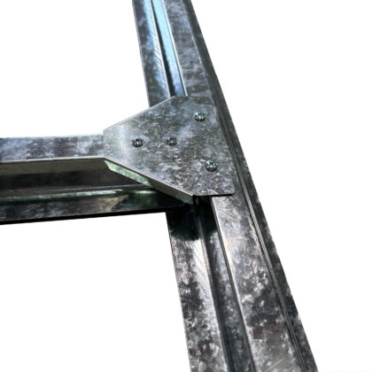 Alus metallist aiakuurile, 9,35 m2