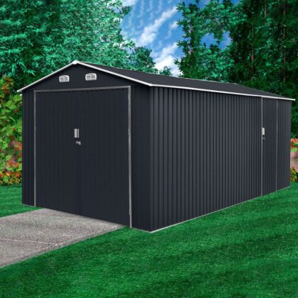 Metallist garaaž koos panipaigaga, 15 m2